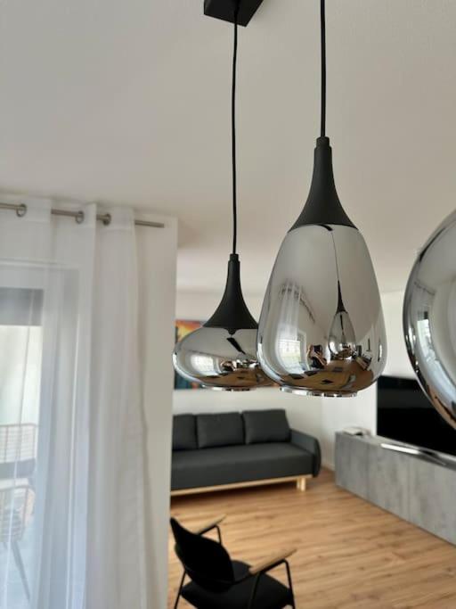 Amao-Pearl I Comfort Suite I 94Qm I Kingsize-Bett I Exklusiv Mit Balkon & Tiefgarage I Aufzug Offenburg Exteriör bild