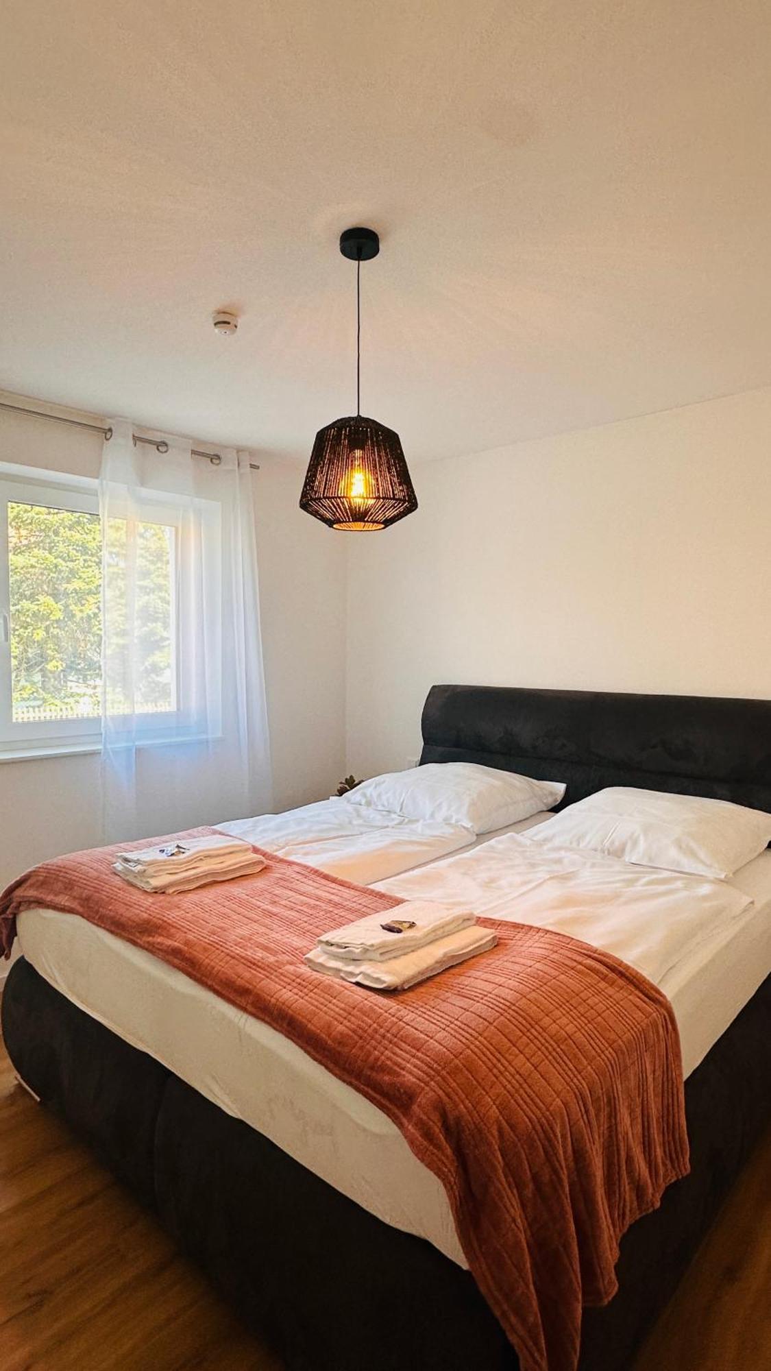 Amao-Pearl I Comfort Suite I 94Qm I Kingsize-Bett I Exklusiv Mit Balkon & Tiefgarage I Aufzug Offenburg Exteriör bild