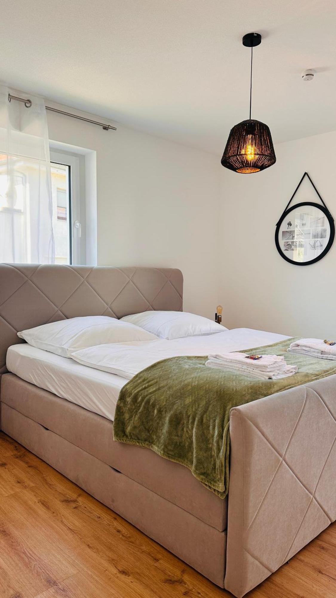 Amao-Pearl I Comfort Suite I 94Qm I Kingsize-Bett I Exklusiv Mit Balkon & Tiefgarage I Aufzug Offenburg Exteriör bild